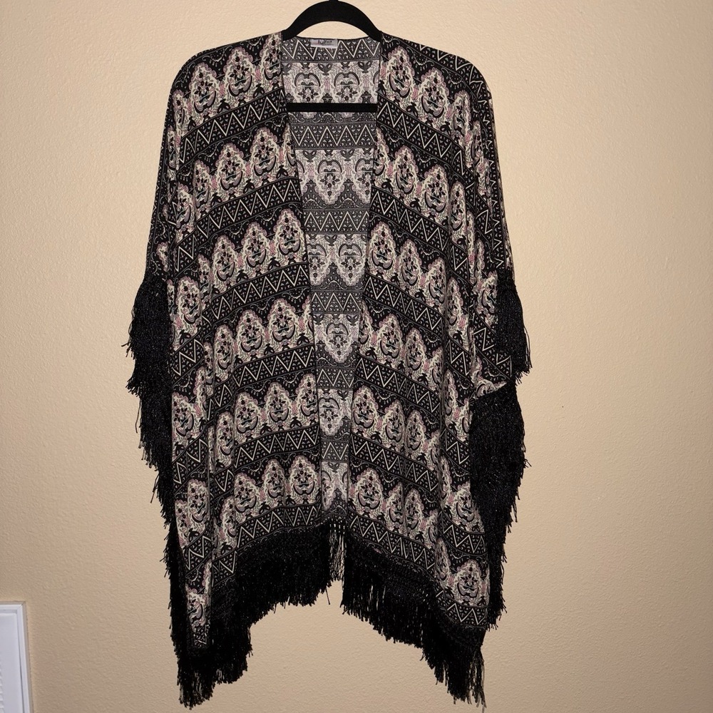 Lulla Collection by Bindya Kimono Floral Boho Gypsy Witchy Black Fringe Duster